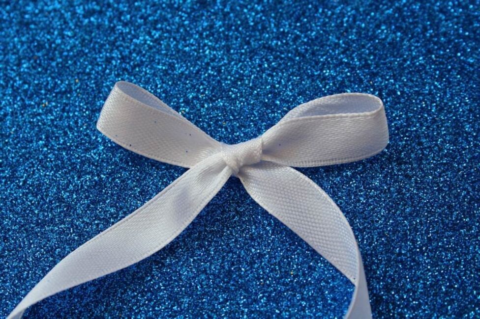 Jak dobrać odpowiedni materiał do kokardy