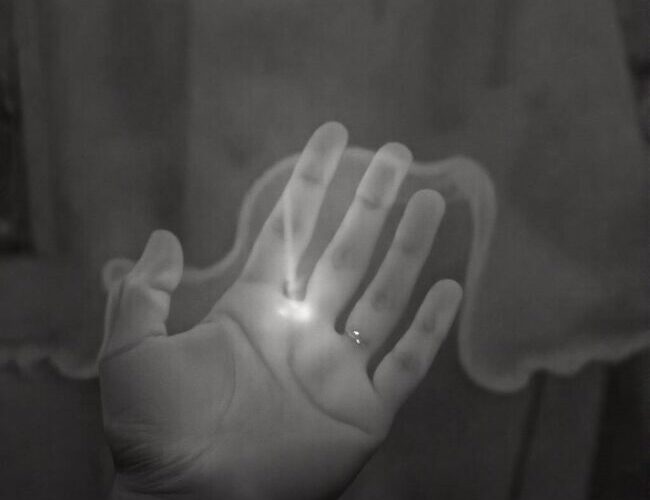 Jak skontaktować się z duchami? Kompletny poradnik krok po kroku